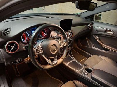Mercedes GLA220