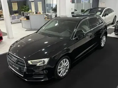 Gebraucht Audi A3 Design 116 PS (85 kW) 2019 Schwarz Limousine