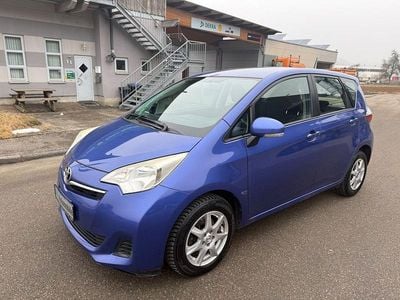 Blau Gebraucht 2011 Toyota Verso-S Life Van / Kleinbus | 2.990 € (Fairer Preis)