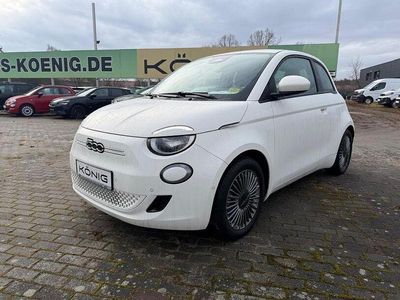 Gebraucht Fiat 500e 86 kW (118 PS) 2023 Weiß Limousine