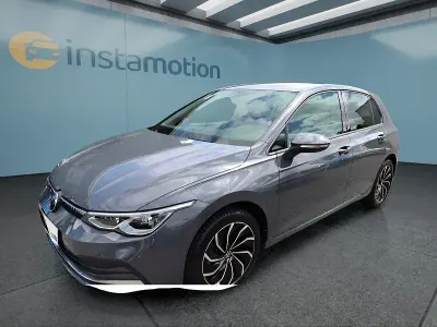 Gebraucht VW Golf VIII 131 PS (96 kW) 2022 Grau Kleinwagen
