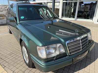 Gebraucht Mercedes E280 193 PS (141 kW) 1995 Grün Kombi