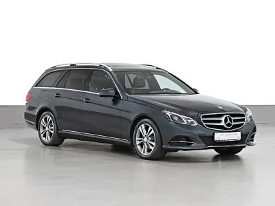 Gebraucht Mercedes E220 Avantgarde 170 PS (125 kW) 2016 Grau Kombi