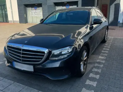 Gebraucht Mercedes E200 150 PS (110 kW) 2017 Schwarz Limousine