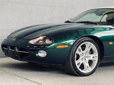 Jaguar XK8