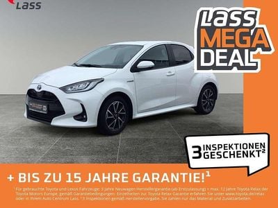 Gebraucht Toyota Yaris Hybrid Club 116 PS (85 kW) 2021 Schneeweiss Kleinwagen