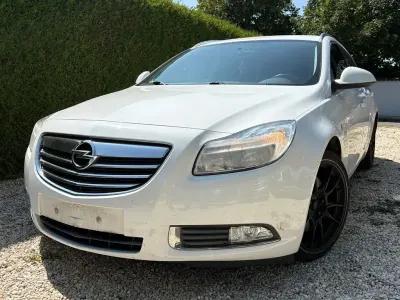 Gebraucht Opel Insignia Sport 260 PS (191 kW) 2010 Weiß Kombi