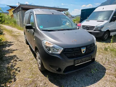 Gebraucht Dacia Dokker 102 PS (75 kW) 2020 Weiß Van / Kleinbus