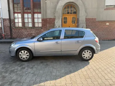 Gebraucht Opel Astra 90 PS (66 kW) 2006 Grau Kleinwagen