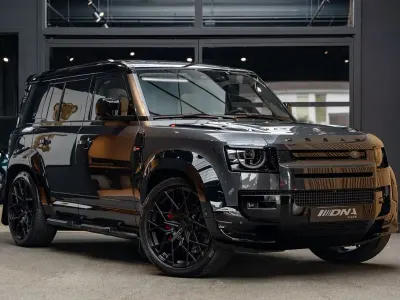 Gebraucht Land Rover Defender SE Dynamic 300 PS (220 kW) 2026 Grau SUV