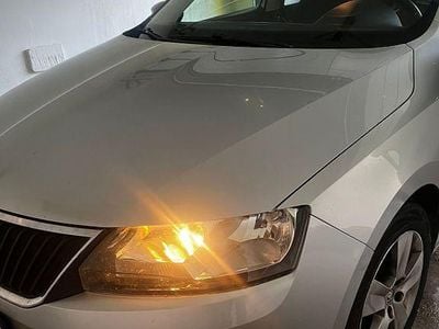 Gebraucht Skoda Rapid Active 90 PS (66 kW) 2017 Silber Limousine