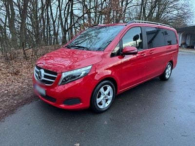 Rot Gebraucht 2019 Mercedes V220 Edition Van / Kleinbus | 38.000 € (Guter Preis)