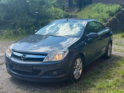 Gebraucht Opel Astra 150 PS (110 kW) 2007 Blau Cabrio