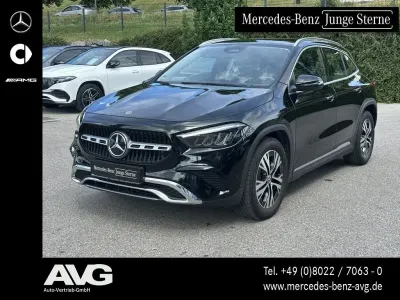 Gebraucht Mercedes GLA180 Progressive 136 PS (100 kW) 2024 Lack kosmosschwarz SUV