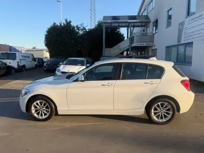 Używany BMW 120 Advantage 184 KM (135 kW) 2014 Biały Hatchback