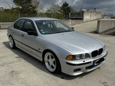 Usata BMW 525 M Sport 192 CV (141 kW) 2002 Argento Berlina