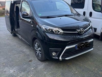 Gebraucht Toyota Proace Executive 177 PS (130 kW) 2018 Schwarz Van / Kleinbus