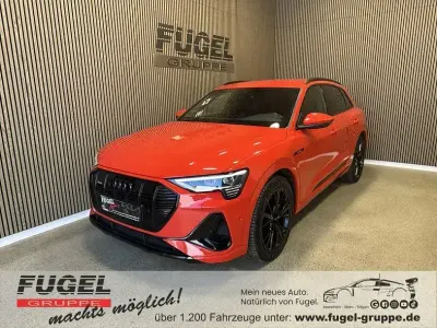 Używany Audi e-tron S-Line 300 kW (408 KM) 2021 Czerwony SUV
