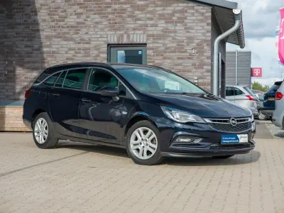 Gebraucht Opel Astra Edition 105 PS (77 kW) 2019 Blau Kombi