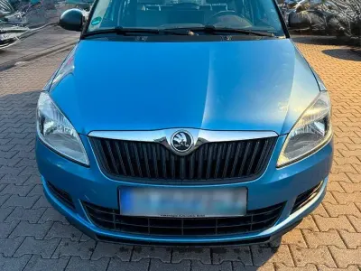 Gebraucht Skoda Fabia Fresh 69 PS (50 kW) 2013 Blau Kleinwagen