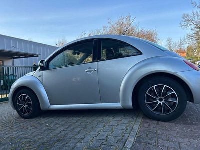 Grau Gebraucht 2001 VW Beetle Kleinwagen | 2.850 € (Guter Preis)