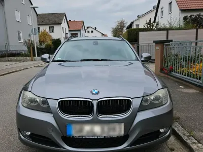 Gebraucht BMW 320 177 PS (130 kW) 2009 Grau Kombi