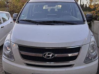 Hyundai H-1