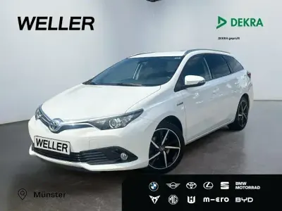 Gebraucht Toyota Auris Touring Sports Edition-S 136 PS (100 kW) 2017 Weiss Kombi