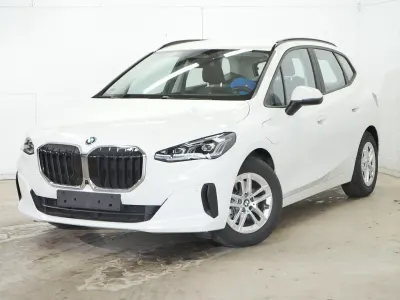 Gebraucht BMW 225 Active Tourer Efficient Dynamics 245 PS (180 kW) 2023 Schwarz Van / Kleinbus