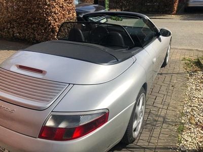 Porsche 911 Carrera 4 Cabriolet
