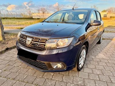 Second-hand Dacia Sandero 90 CP (66 kW) 2019 Albastru Berlinǎ