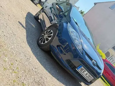 Gebraucht Ford Fiesta Trend 60 PS (44 kW) 2012 Limousine