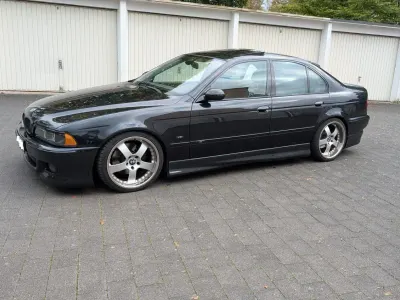 Gebraucht BMW 540 Performance 286 PS (210 kW) 1998 Schwarz Limousine