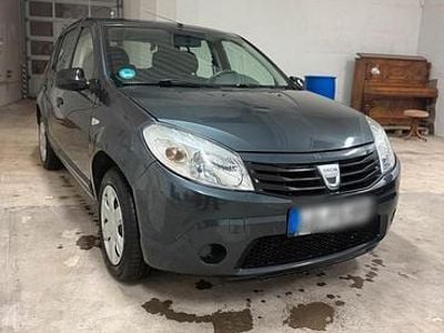 Usata Dacia Sandero 75 CV (55 kW) 2009 Grigio Utilitaria