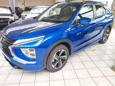 Gebraucht Mitsubishi Eclipse Cross Select 188 PS (138 kW) 2025 Laserblau SUV