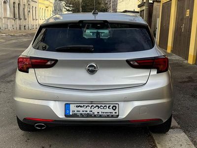 Gebraucht Opel Astra Dynamic 160 PS (117 kW) 2016 Silber Limousine