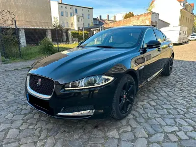 Używany Jaguar XF S 275 KM (202 kW) 2013 Czarny Sedan/Limuzyna