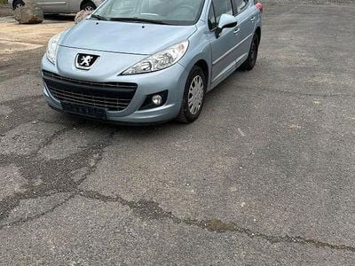 Silber Gebraucht 2010 Peugeot 207 Kombi | 4.500 € (Fairer Preis)