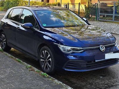 Gebraucht VW Golf VII United 150 PS (110 kW) 2021 Blau Kleinwagen