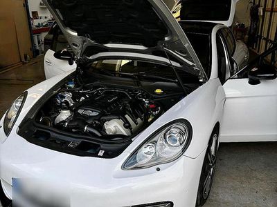 Porsche Panamera Turbo