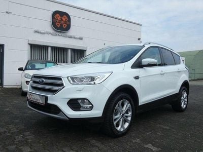 Gebraucht Ford Kuga Titanium 150 PS (110 kW) 2017 Weiß SUV