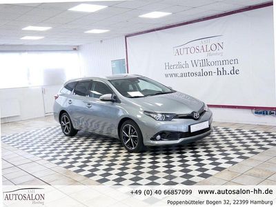 Gebraucht Toyota Auris Touring Sports Team 116 PS (85 kW) 2018 New medium silver/ grey Kombi