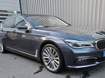BMW 730