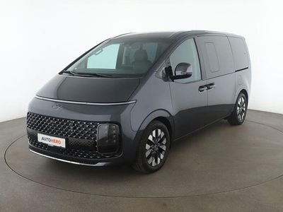 Gebraucht Hyundai Staria Signature 177 PS (130 kW) 2021 Grau Van / Kleinbus