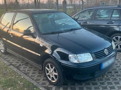 Gebraucht VW Polo 60 PS (44 kW) 2000 Schwarz Kleinwagen