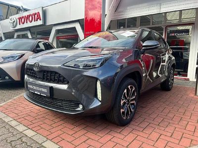 Schwarz Neu 2025 Toyota Yaris Cross SUV | 31.950 € (Etwas zu teuer)