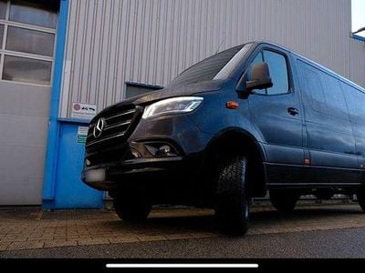 Schwarz Gebraucht 2021 Mercedes Sprinter Van | 90.000 €