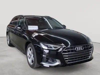 Gebraucht Audi A4 Advanced 136 PS (100 kW) 2022 Brillantschwarz Kombi
