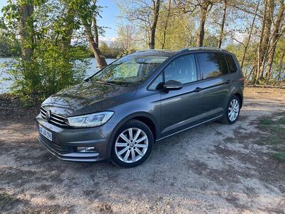 Gebraucht VW Touran Comfortline 116 PS (85 kW) 2016 Grau Van / Kleinbus