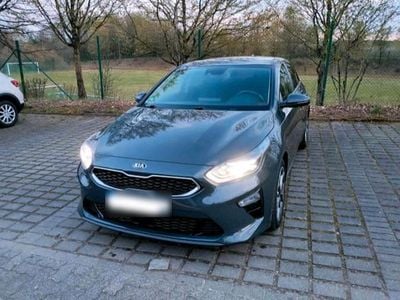 Gebraucht Kia Ceed 140 PS (102 kW) 2020 Grau Kleinwagen